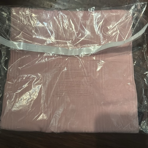 VS PINK MULTI RIBBED TANK - Picture 7 of 12